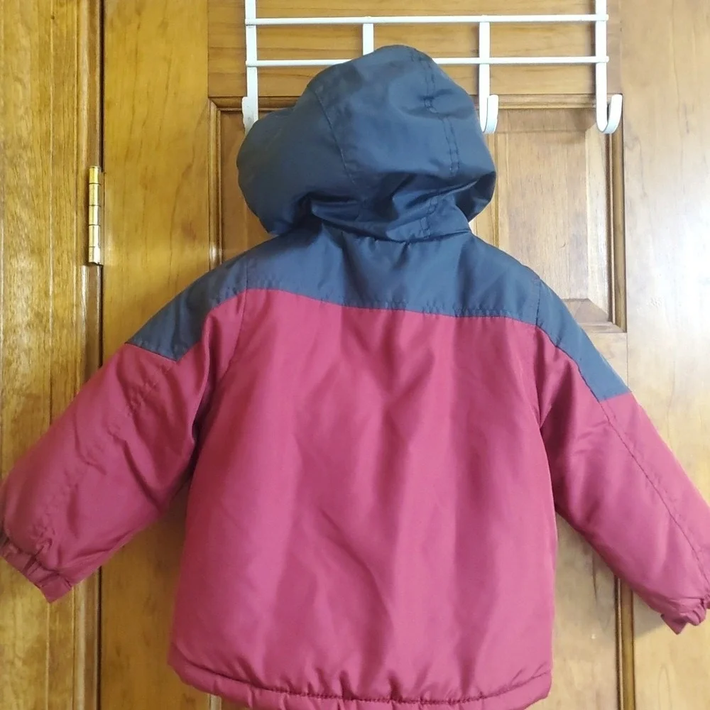 OshKosh 2T Puffer Jacket Toddler Boys Red Blue Hooded‎ Fleece Lined Winter Coat